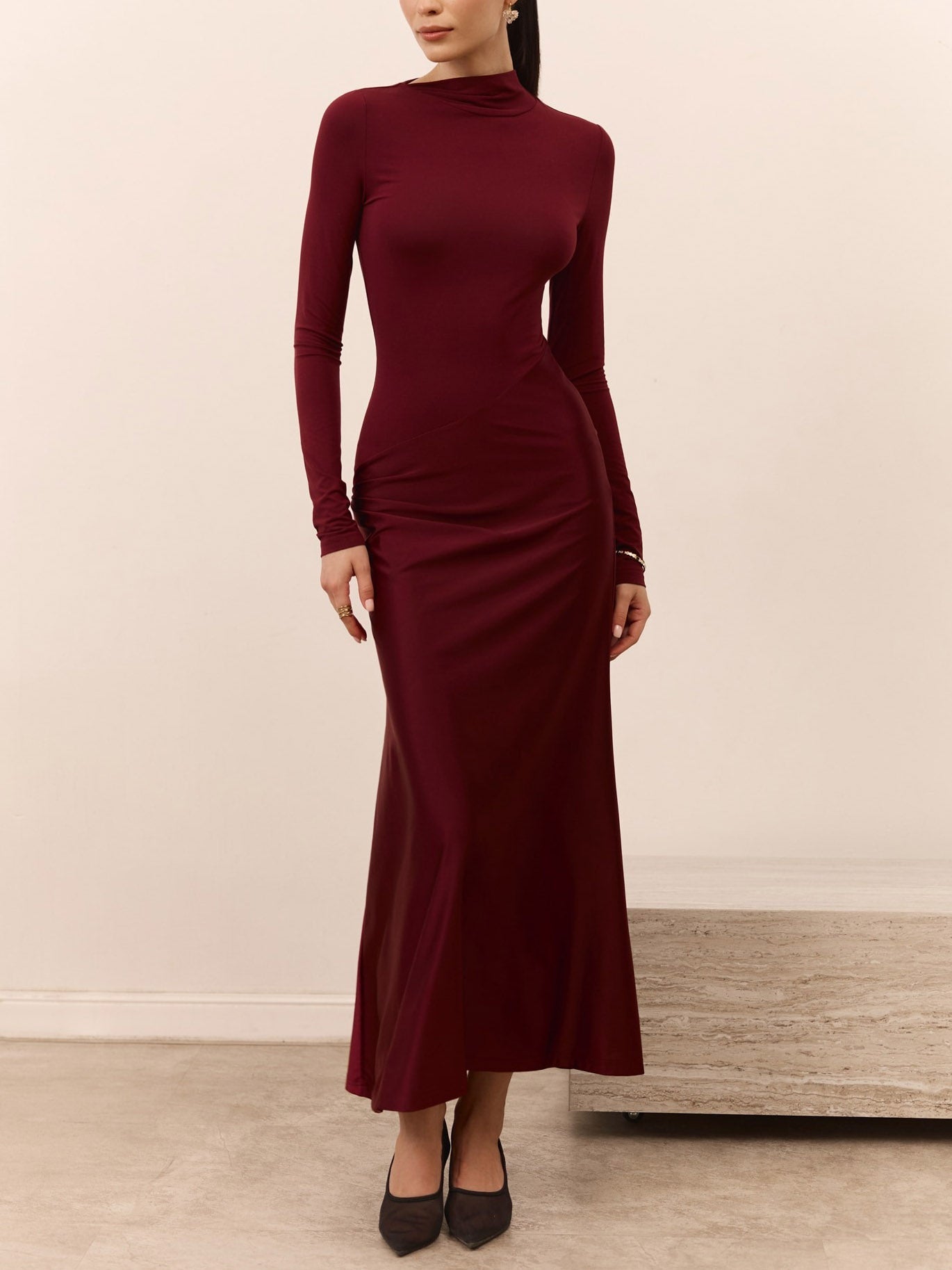 Elegant Asymmetrical Neckline Fitted Maxi Dress