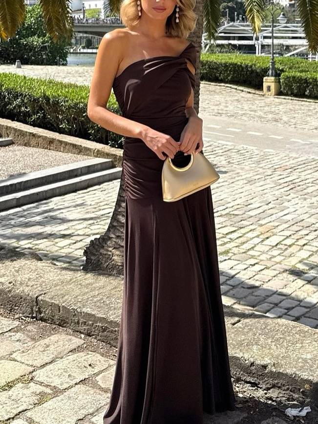 Off-shoulder Slim-Fit Maxi Dress