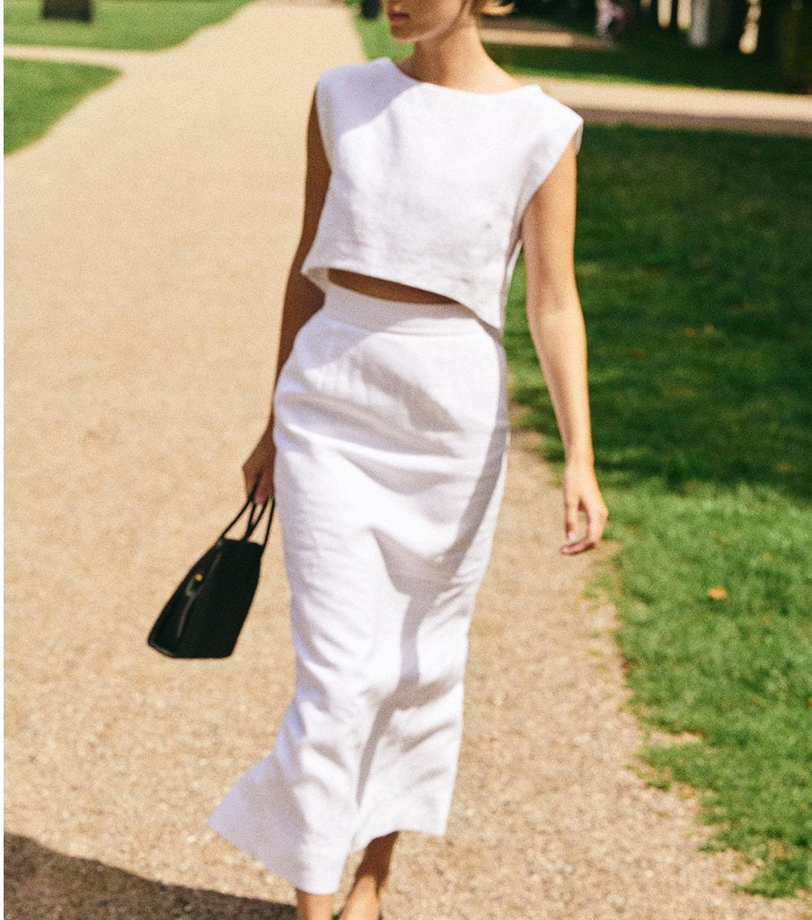 Lässiges Kleid aus Baumwollleinen mit Hohlsling 