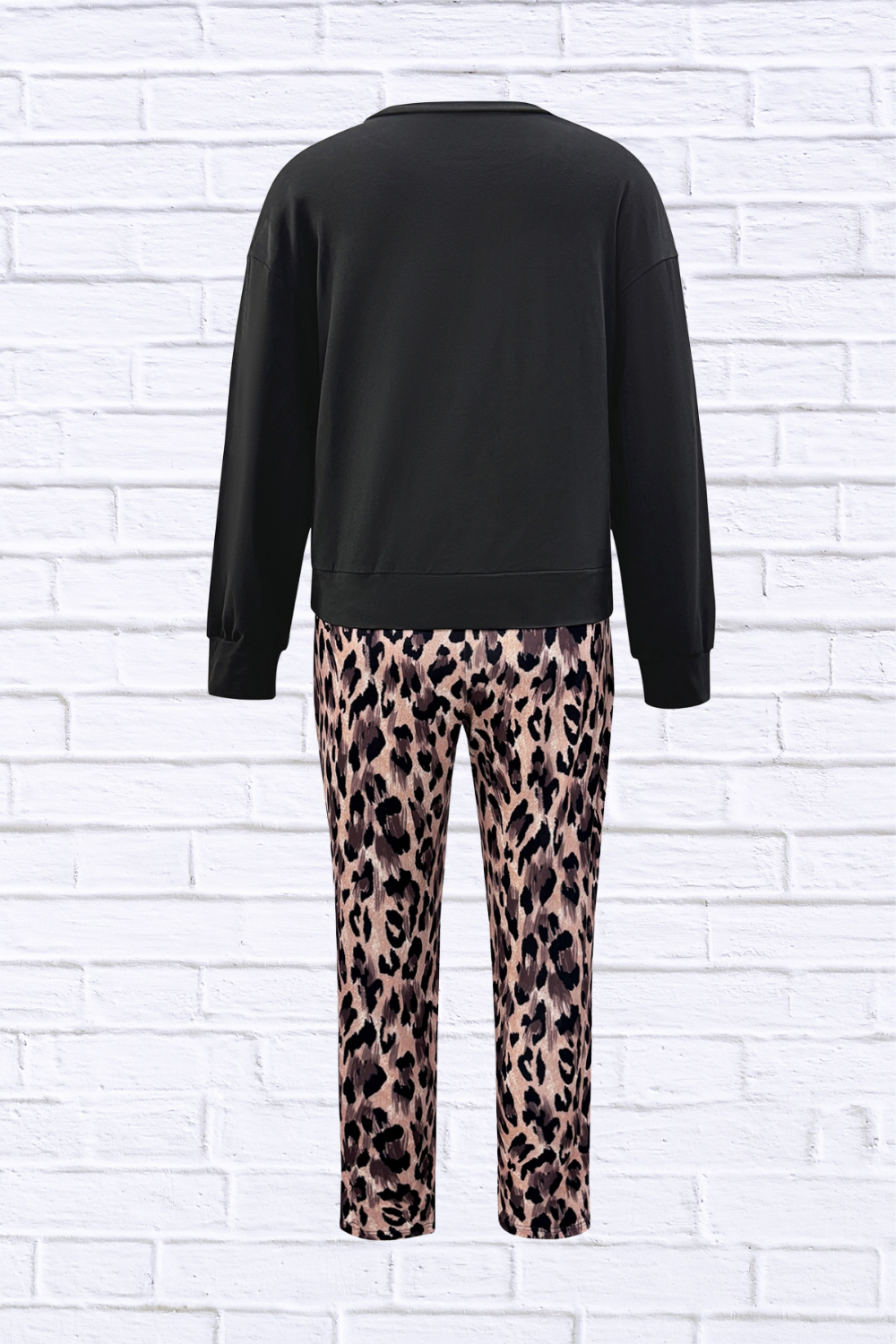Round Neck Top and Leopard Pants Set – Women’s Two-Piece Casual Chic Outfit for Everyday Style