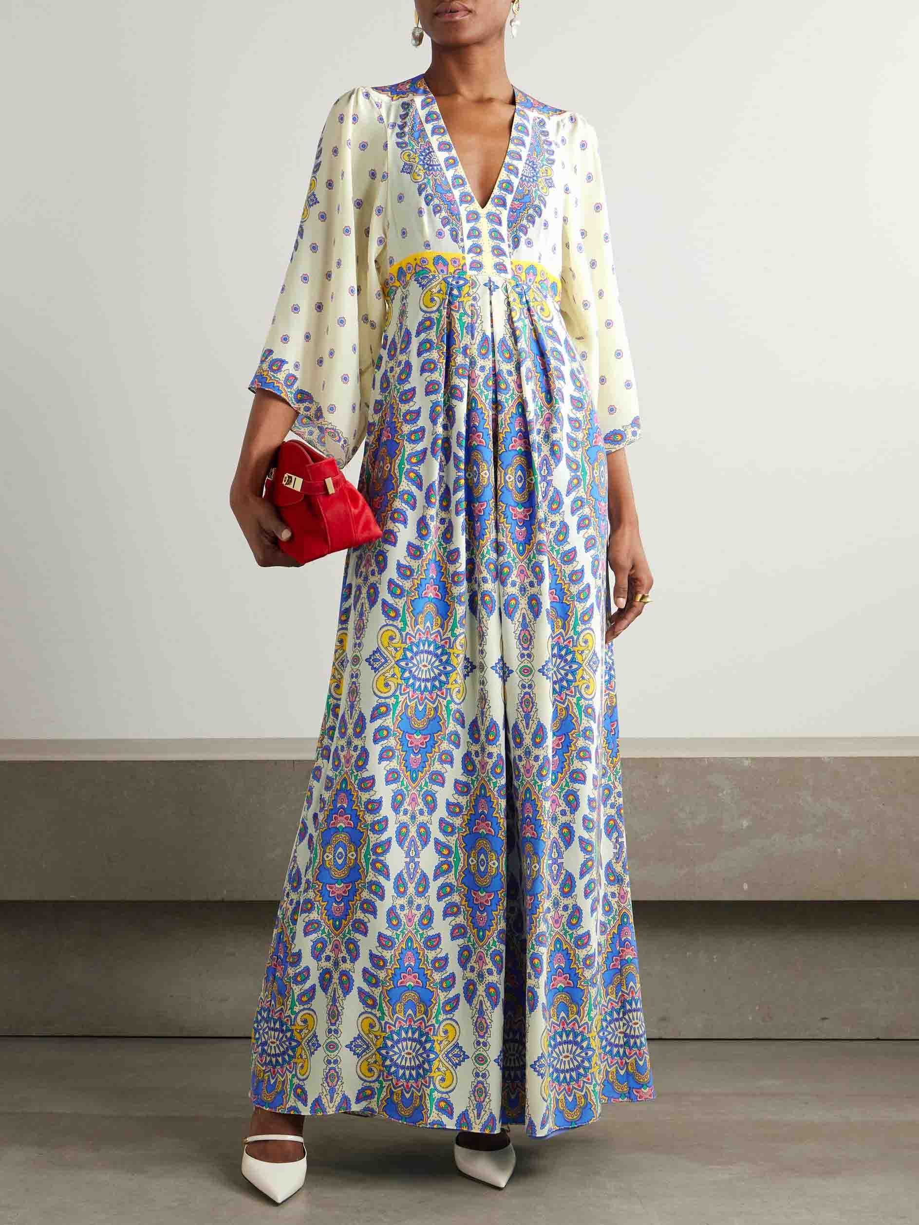 Exquisite Ornate Paisley Print V-neck Maxi Dress