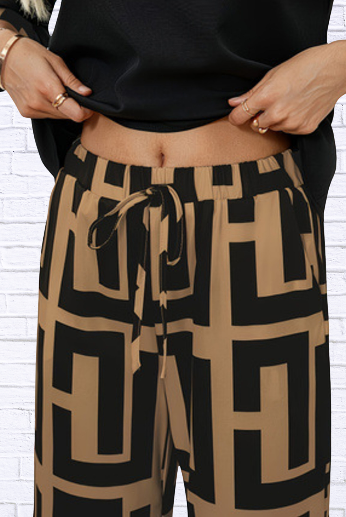 Geometric Print Round Neck Top and Pants Two-Piece Set